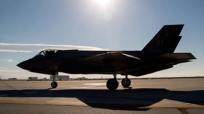 fighter jet f 35