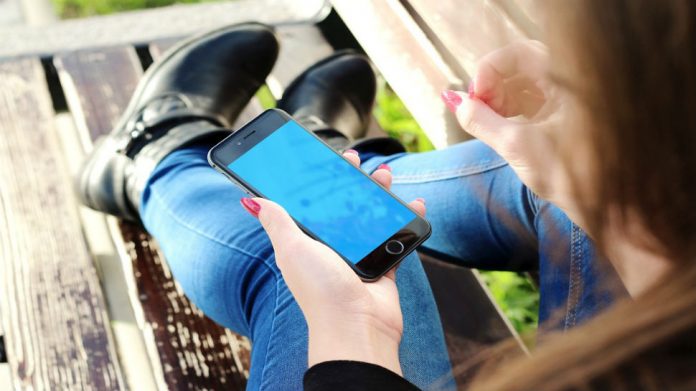 mobile and girls