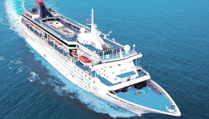 kw-180717-A-snap-of-the-Super-Star-Libra-cship-cruising-in-the-Indian-waters