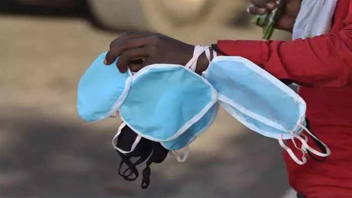 covid-19-pandemic-mumbai-makes-wearing-of-masks-compulsory-in-public-places