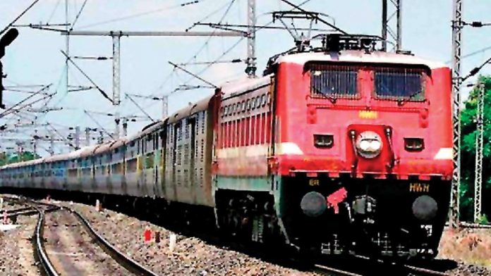 910826-indian-railways-new