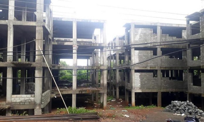 654058-vadakkanchery-life-project
