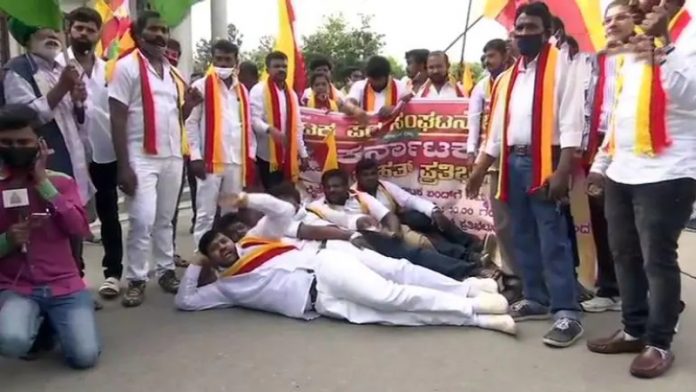 Karnataka-protest-1_1200x768