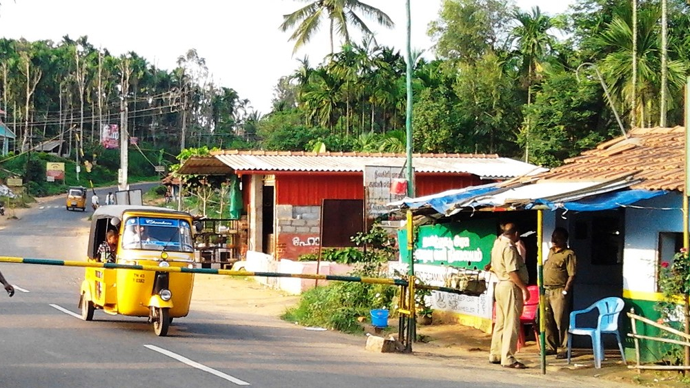 Restrictions in Tamilnadu for Kerala people