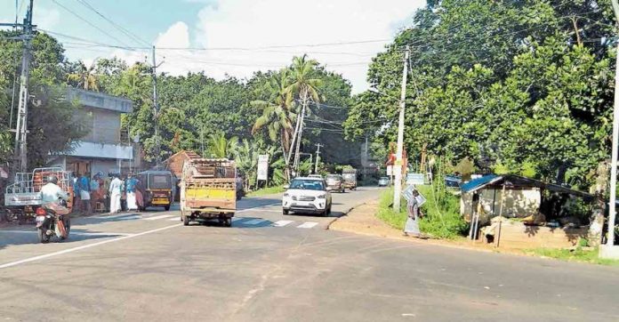 pathanamthitta-makkachira-unction.jpg.image.845.440