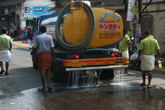 Tanker_lorry_Kerala_FB_Thrissurangadi_750