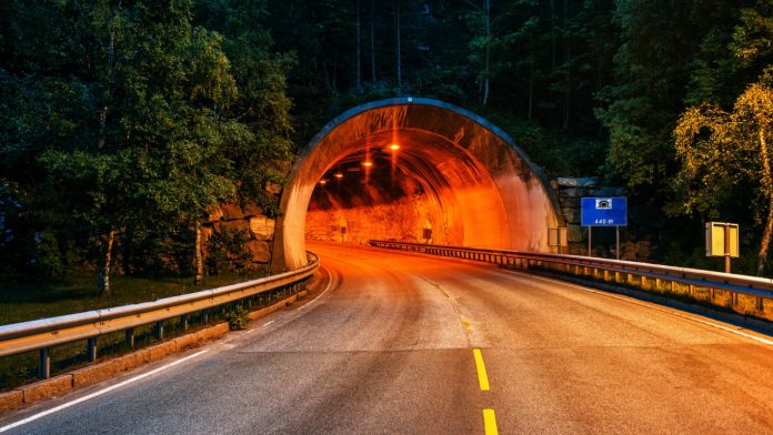 tunnel-istock-891381-1600775773