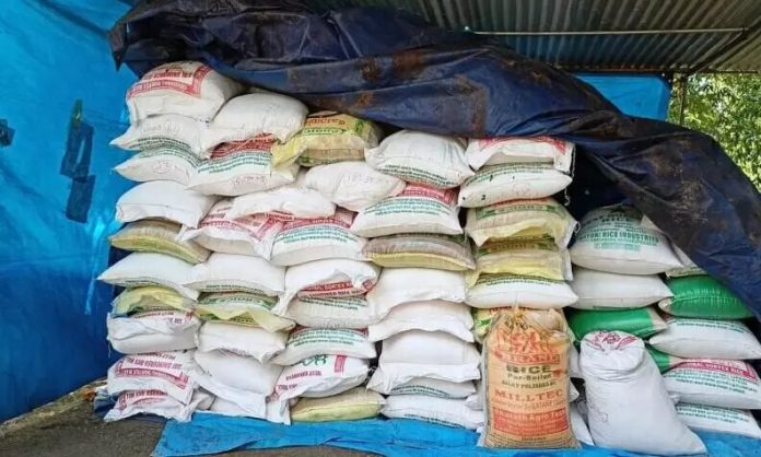 867189-ration-rice-siezed-police
