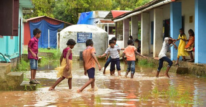 kerala-school-flooded