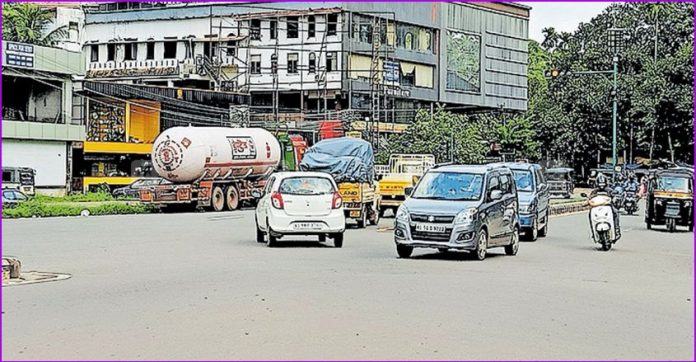 kozhikode-nisari-junction.jpg.image.845.440