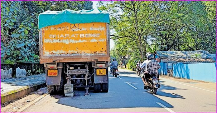 ernakulam-custody-vehicles.jpg.image.845.440