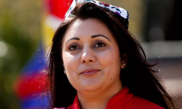 1271639-nusrat-gani_11zon