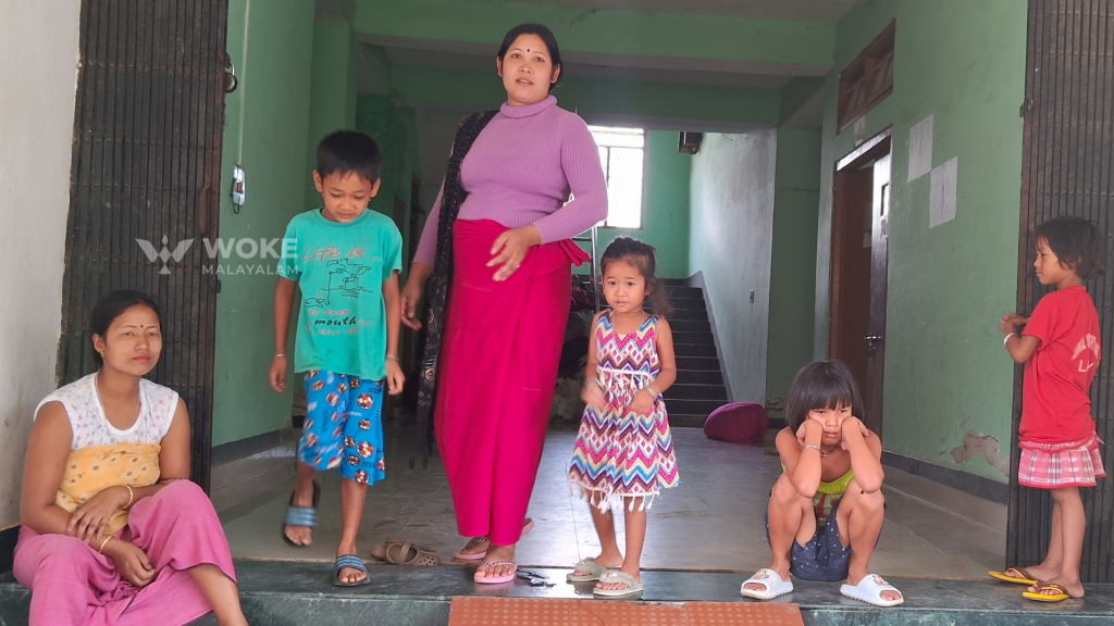 meitei women and children in relief camp
