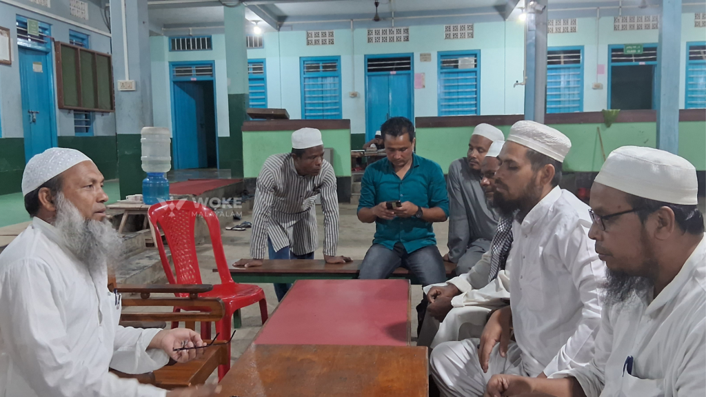 lilong pangal muslims in mosque manipur mosque 