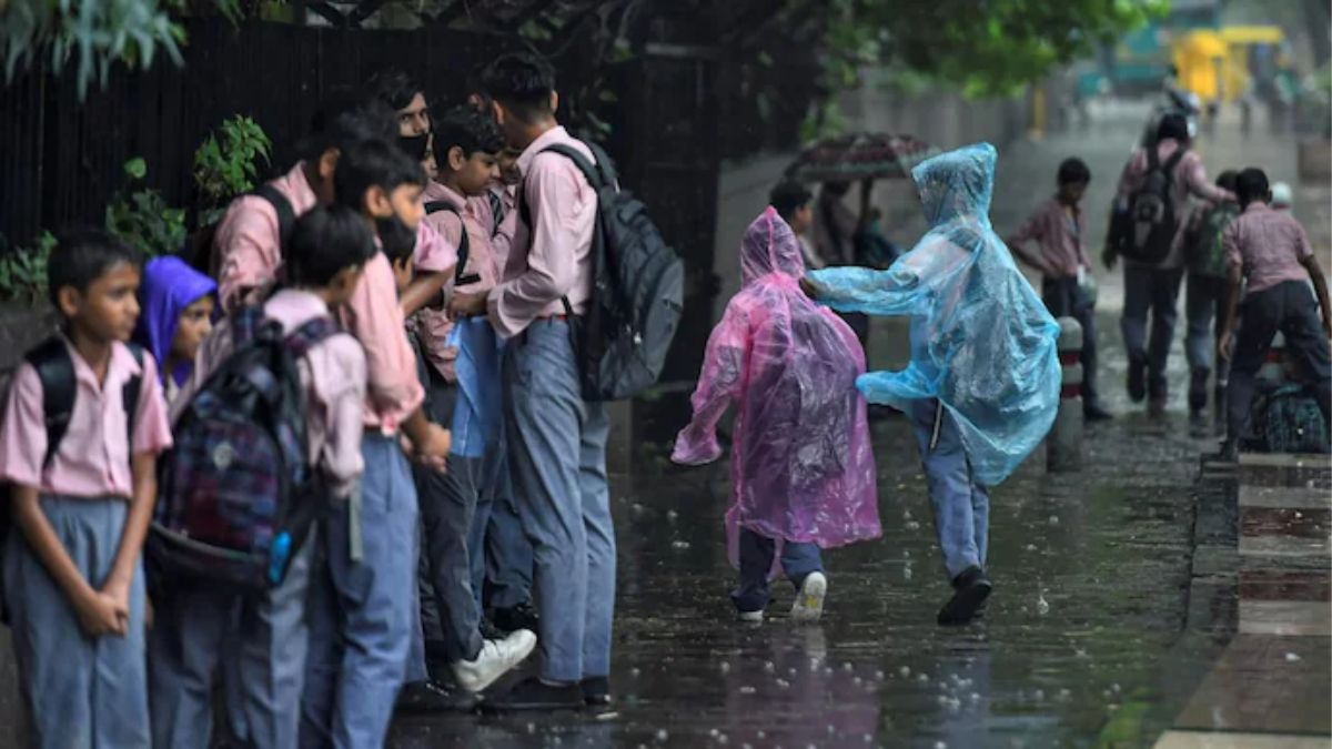 Six Kerala Districts Shut Schools and Colleges Amid Heavy Rainfall