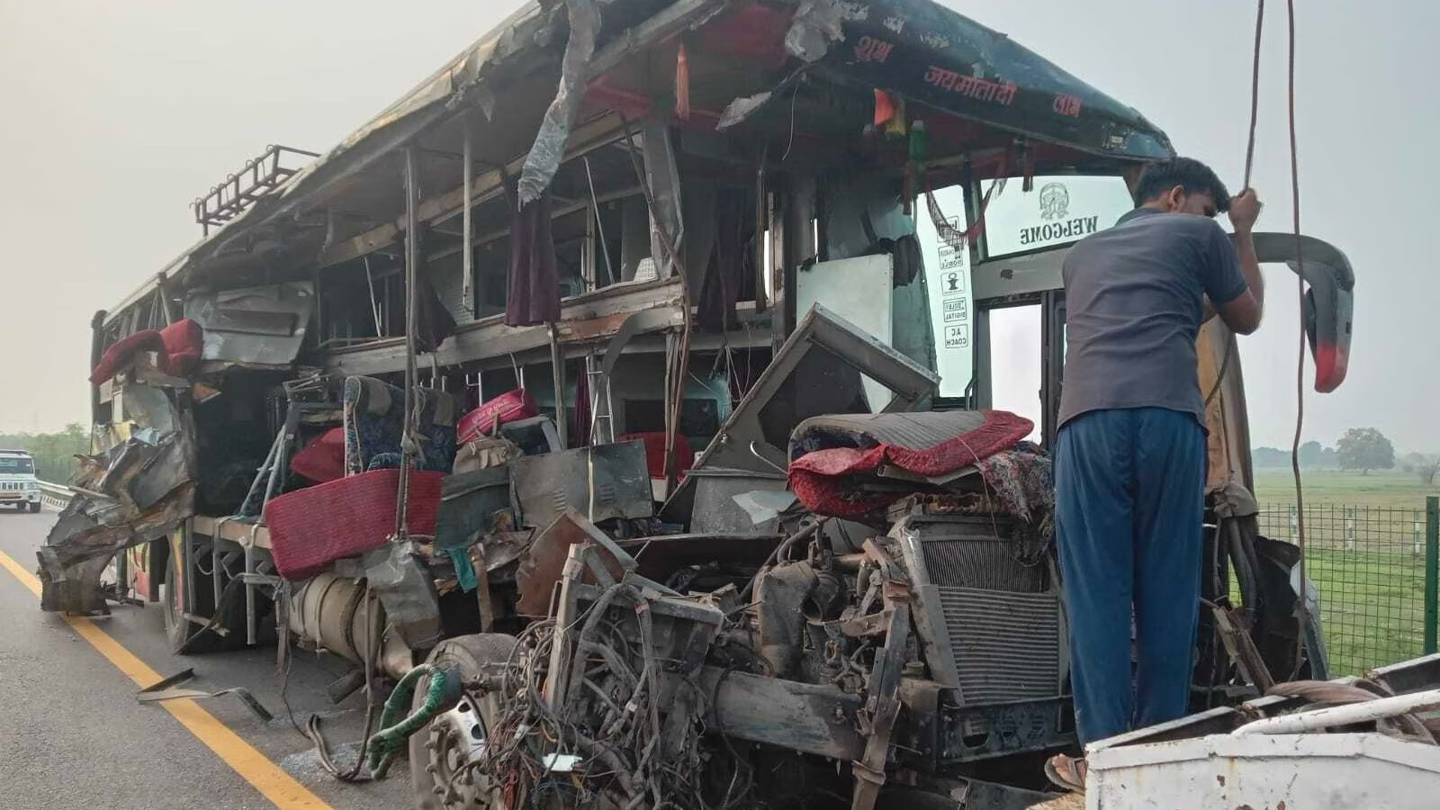 Tragic Collision 18 Killed in Unnao, UP Bus and Tanker Lorry Accident